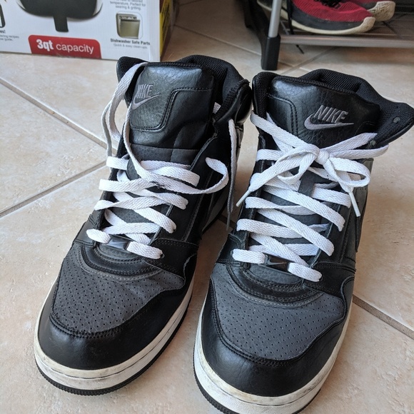 Air Nike High tops black white sneakers sz 12 - Picture 6 of 6